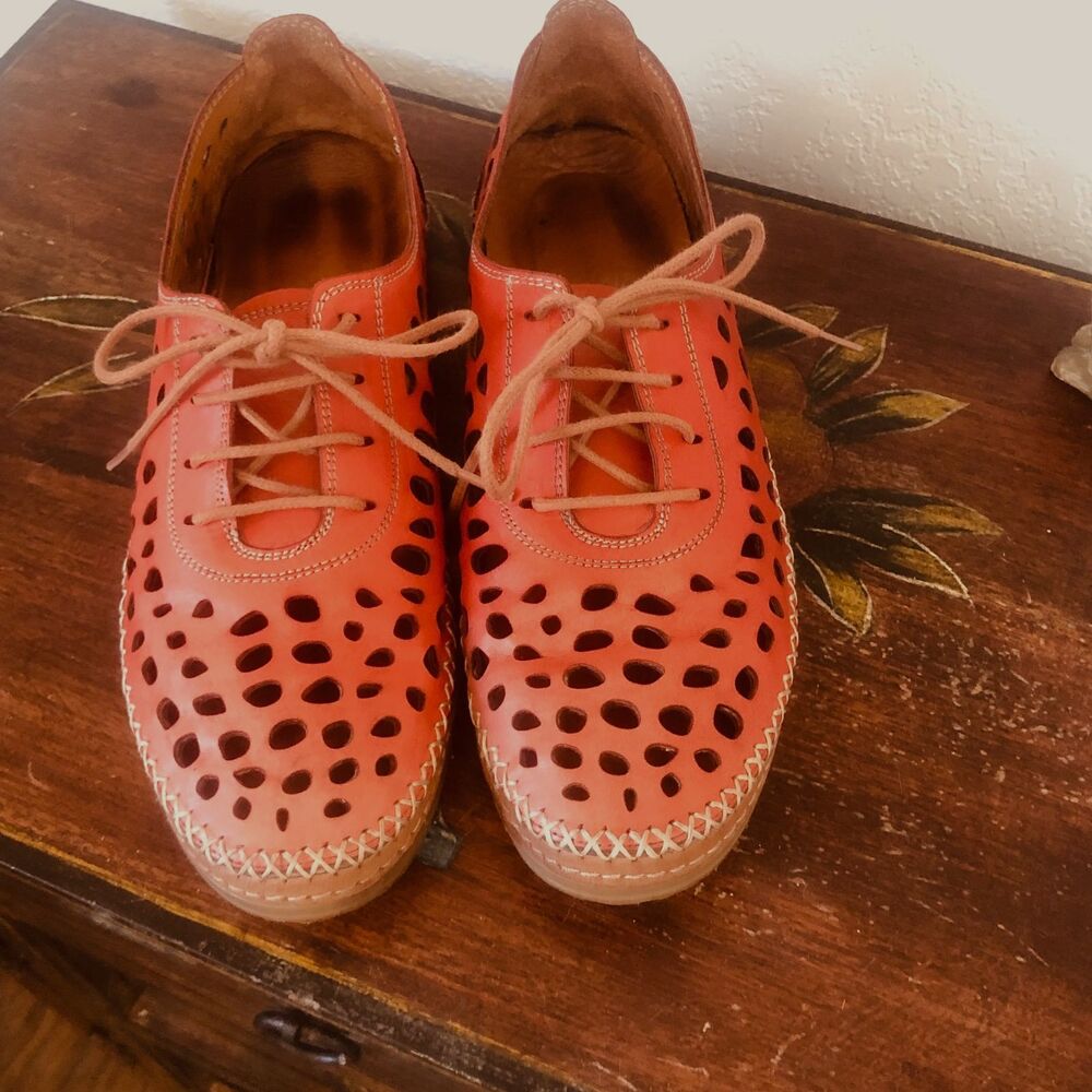 Spring Step Red Bernetta Loafers Lace-Up Size 40/US 8